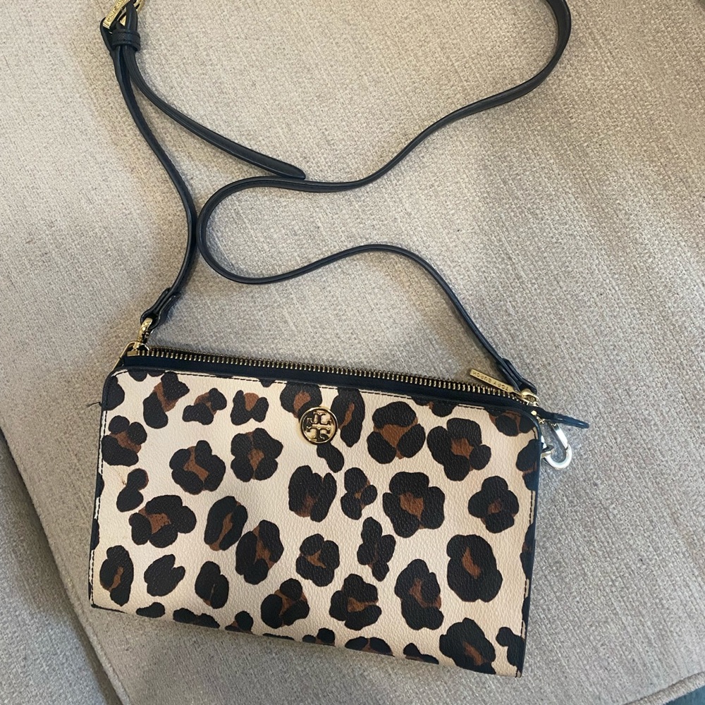 Tory Burch small leopard purse w/ removable strap